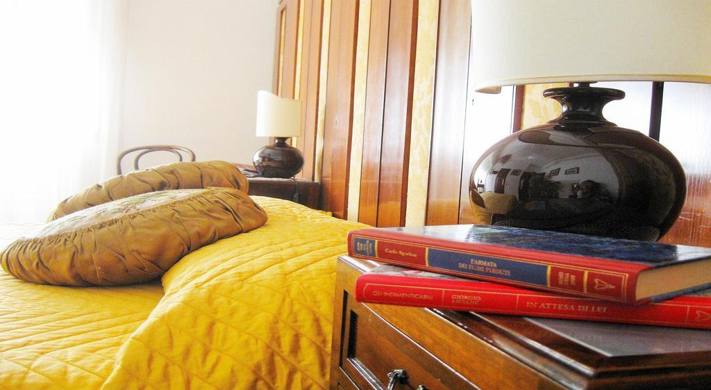 Hotel Romulus Rex Zimmer foto